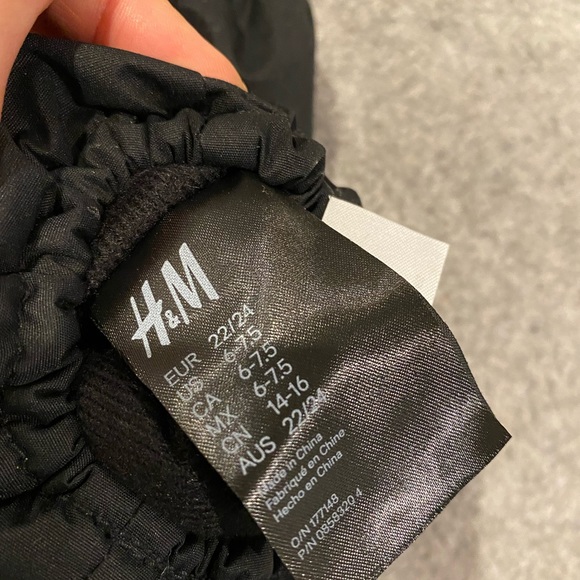 H&M insulated boot socks 6-7.5 - Picture 4 of 4